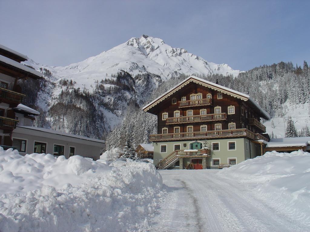 Landhaus Taurer Kals-am Großglockner Eksteriør billede