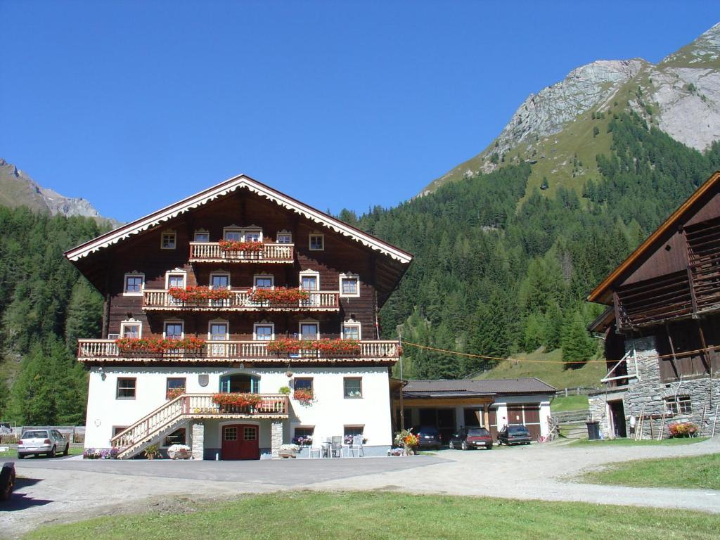 Landhaus Taurer Kals-am Großglockner Eksteriør billede