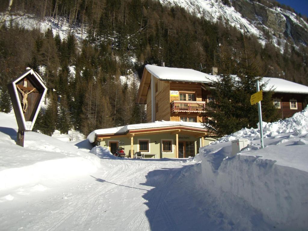 Landhaus Taurer Kals-am Großglockner Eksteriør billede