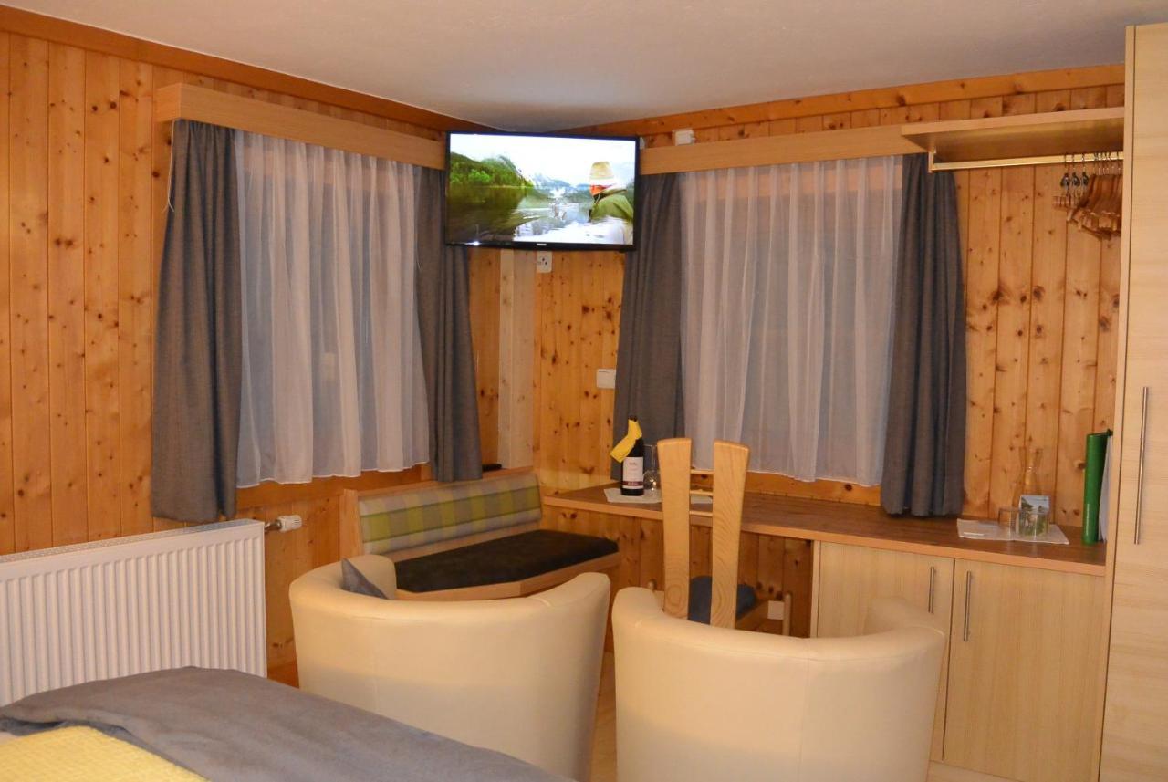 Landhaus Taurer Kals-am Großglockner Eksteriør billede